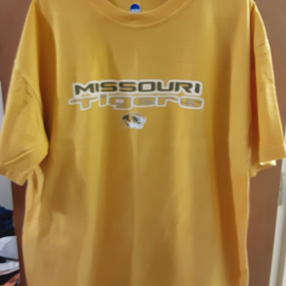 Missouri Tigers shirt